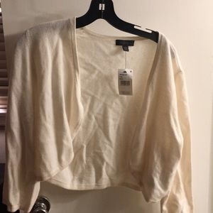 Women’s shrug sweater